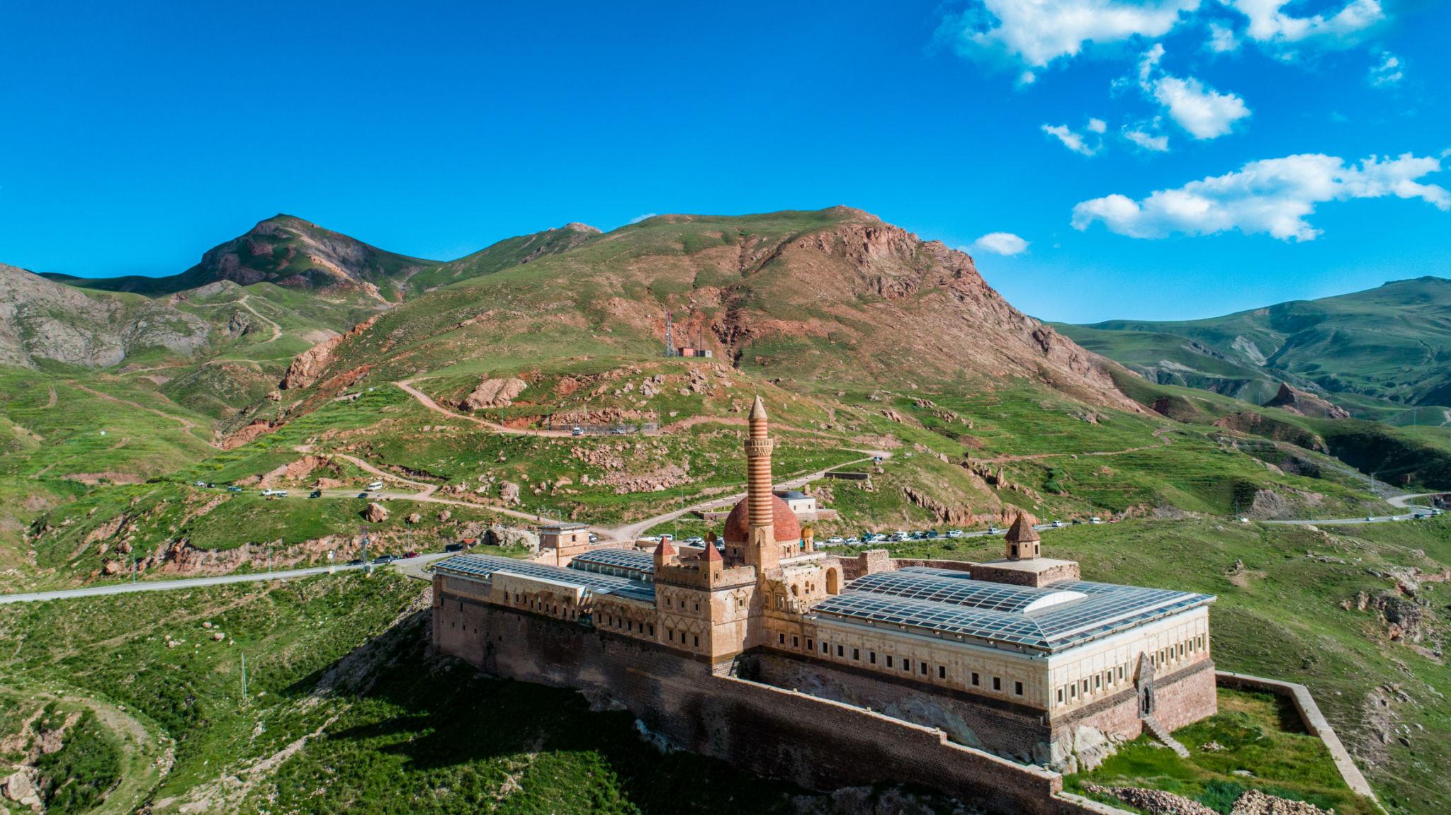 İshakpaşa Sarayı Turu